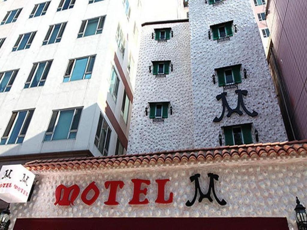 M Hotel Suwon Exterior foto